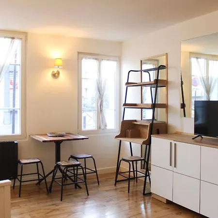 Bright - Near Garden Appartement